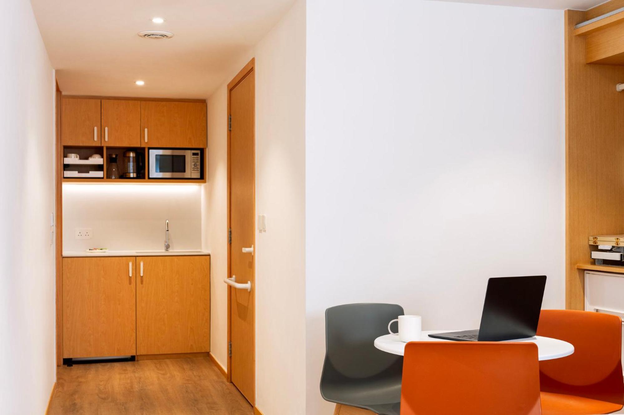 Hotel Shama Hub Metro South